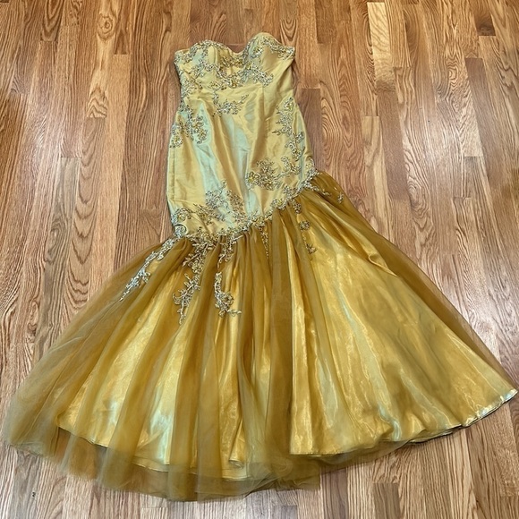 Vintage Paris collection sweetheart gold strapless mermaid tulle gown small - Picture 9 of 10